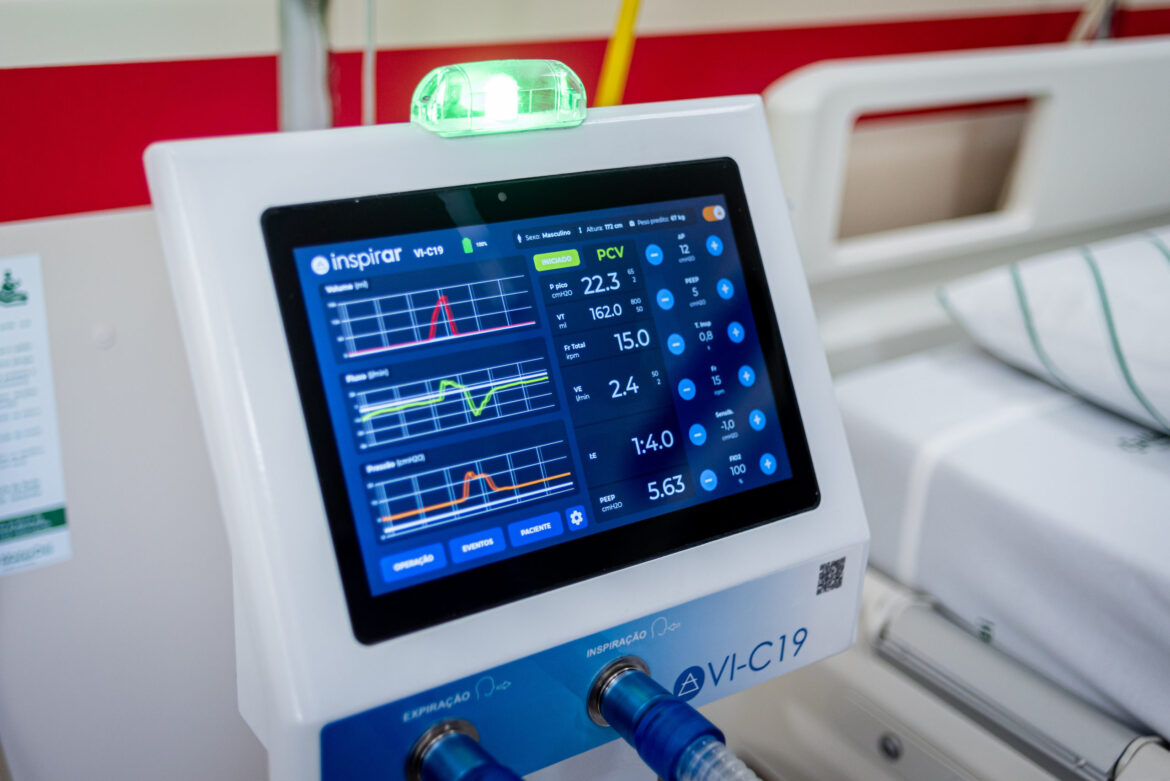 Ventilador Pulmonar Desenvolvido Pelo Projeto Inspirar Utilizado Em